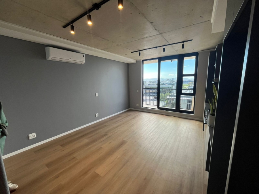 1 Bedroom Property for Sale in Observatory Western Cape